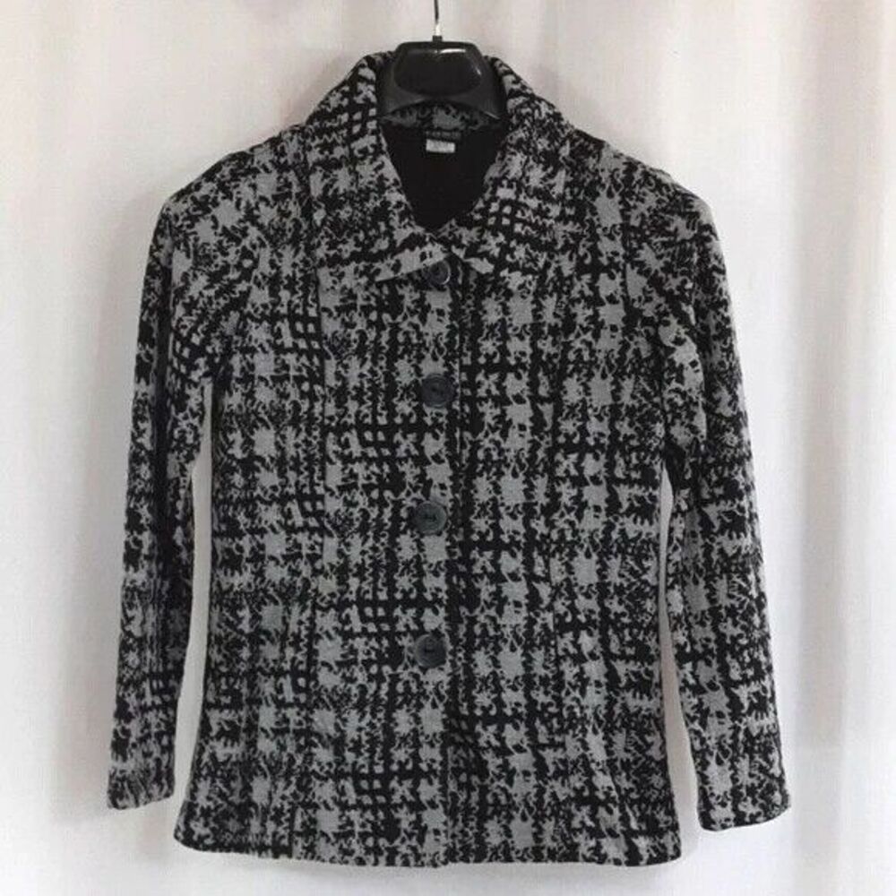 NTCO Nomadic Traders size small button front thick shirt